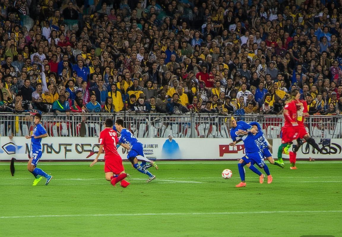 巴西国际VS塞阿拉：联赛激战平局解析与战术对决回顾