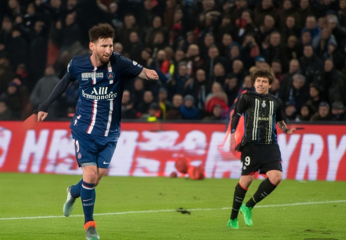 巴黎圣日耳曼VS凯尔特人：梅西传射制胜，欧战焦点战深度解析(图3)