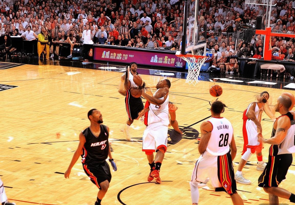 2014NBA热火火箭巅峰对决：赛季焦点战回顾(图2)